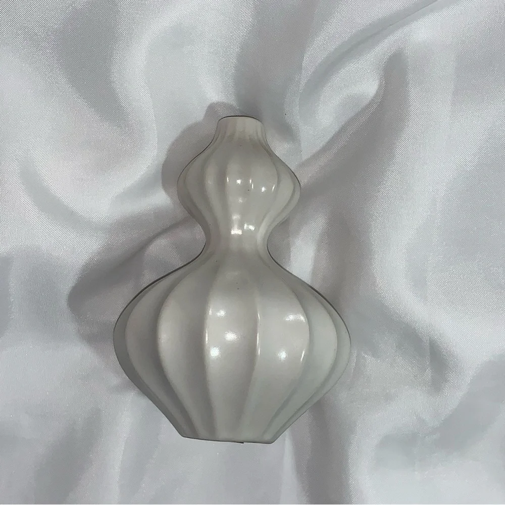 JONATHAN ADLER small Double Gourd VASE glazed white CERAMIC